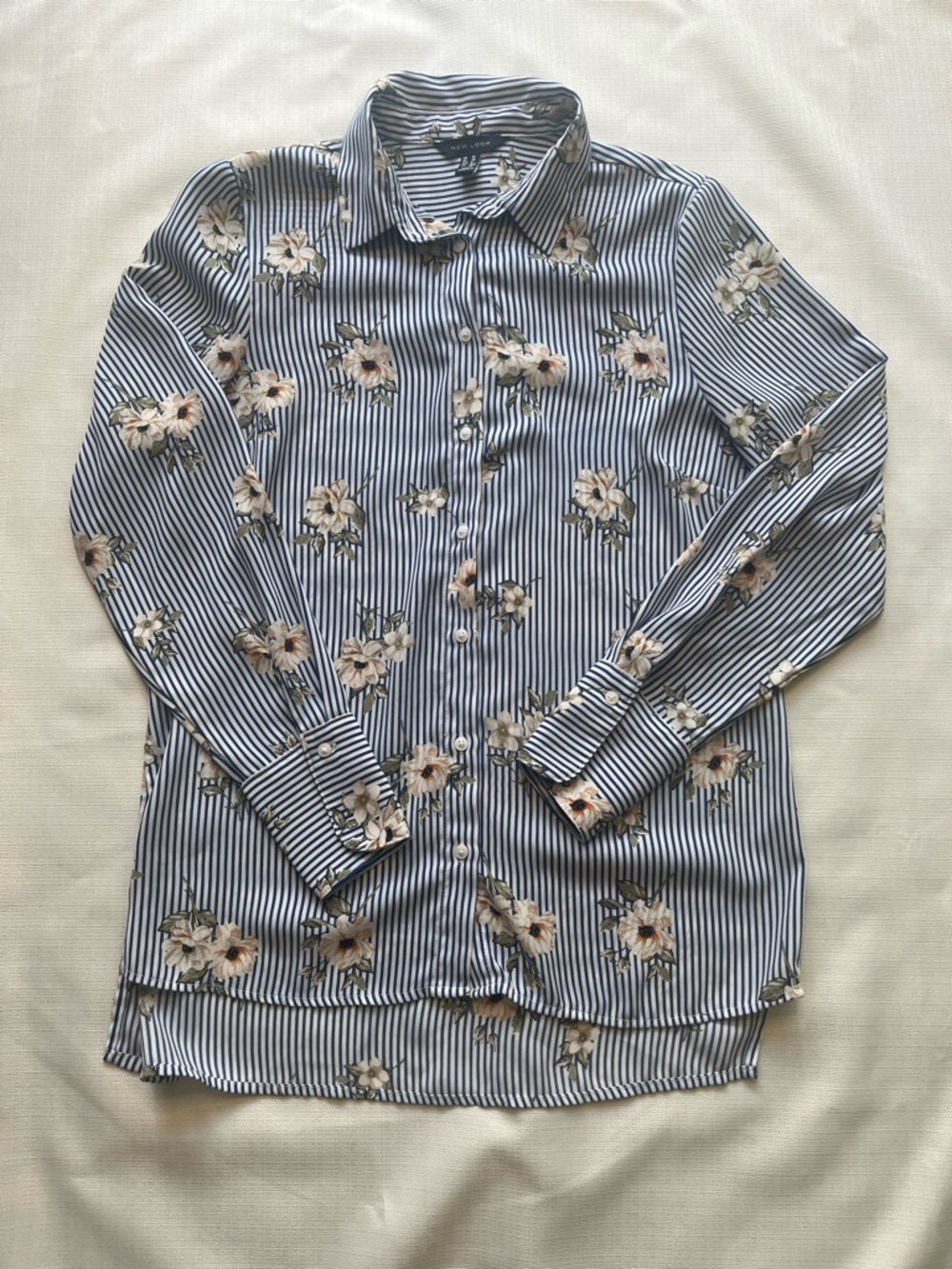 Floral Stripe Button Down Blouse Blue White Collared Preppy Coastal Chic Shirt